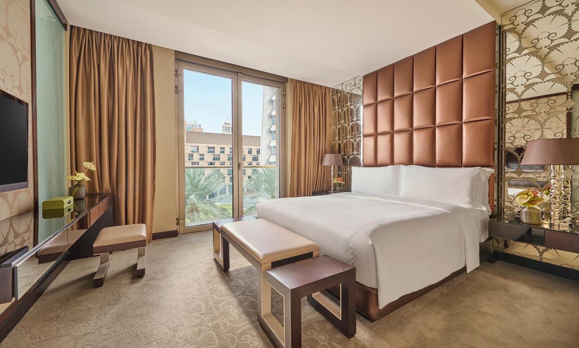 Mandarin Oriental Al Faisaliah, Riyadh Eksteriør billede Deluxe Suite