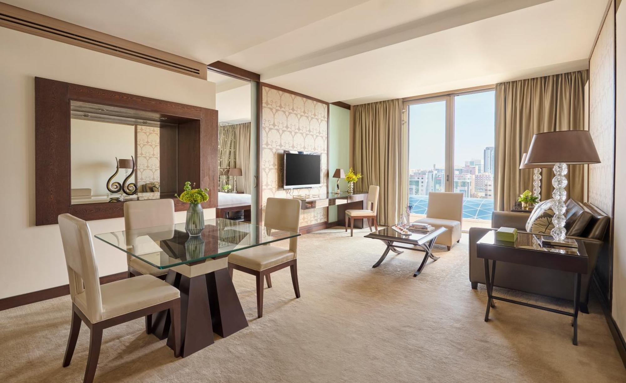 Mandarin Oriental Al Faisaliah, Riyadh Eksteriør billede A suite at the Atlantis Paradise Island
