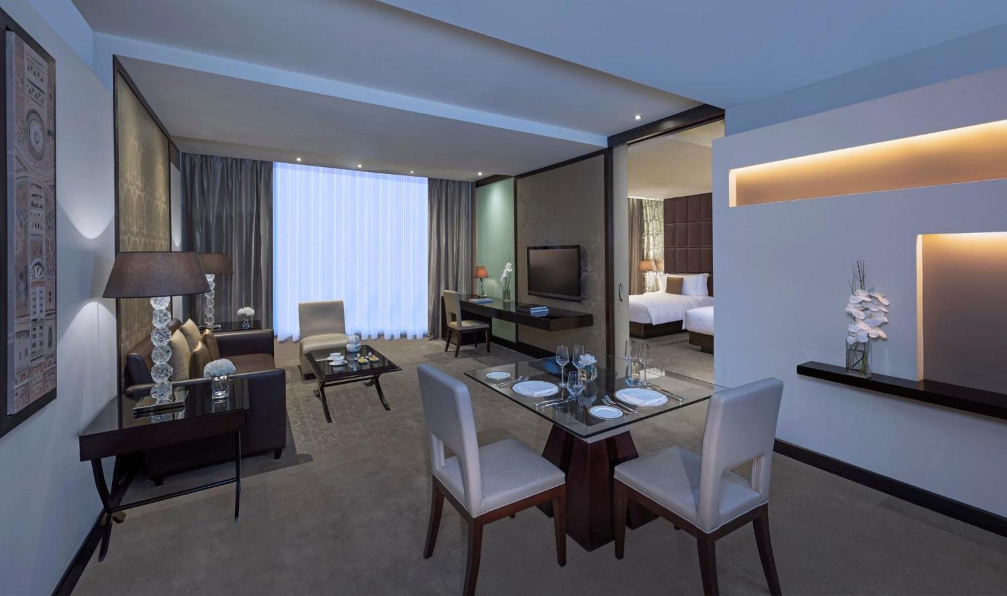 Mandarin Oriental Al Faisaliah, Riyadh Eksteriør billede A suite at the hotel